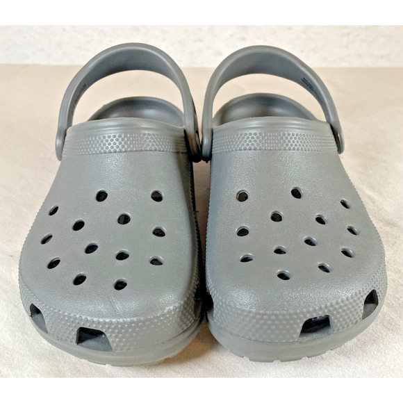 Crocs Unisex Classic Gray Clogs W 6 M 4 Slip On Shoes Waterproof Sandals Kids - Picture 2 of 9